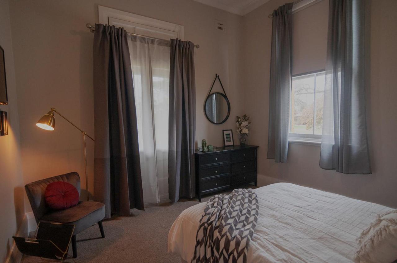 The Royal Mail Hotel Braidwood Екстериор снимка